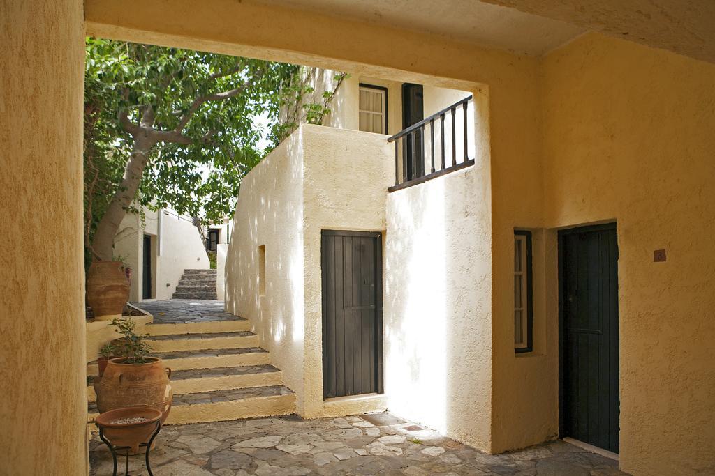 Sundance Apartments & Suites Hersonissos  Dış mekan fotoğraf